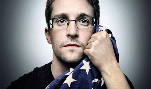 snowden-movie-shows-him-as-national-hero